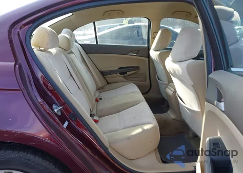 2010 Honda Accord 2.4 Lx z USA, uszkodzony, nr VIN 1HGCP2F34AA158649